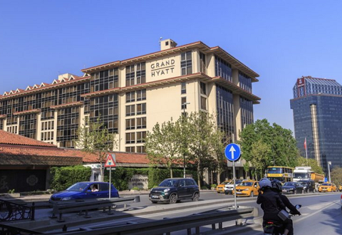 GRAND HYATT HOTEL LUXURY CAR RENTAL GRAND HYATT HOTEL SUV RENTAL TAKSIM SQUARE 